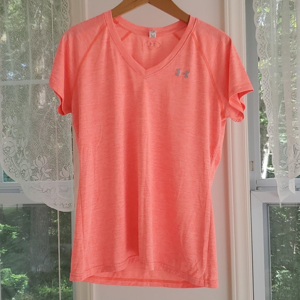 Womens under armour short sleeve workout shirt